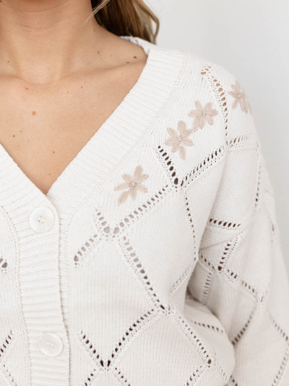 diamond pattern knit cardigan