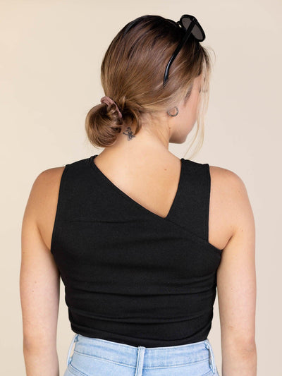 black cropped tank