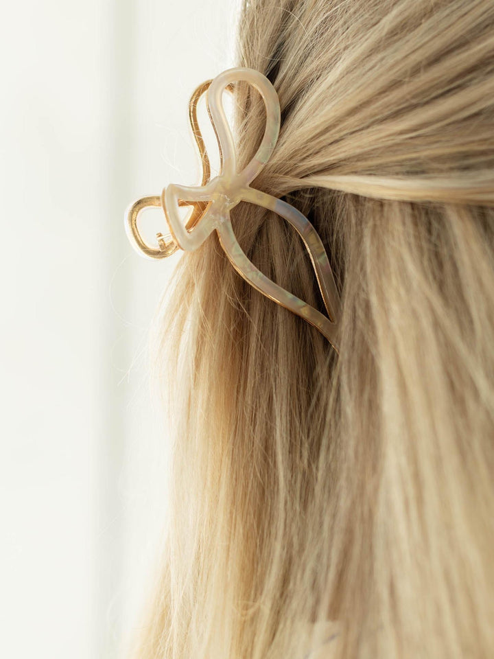 claw clip in hair