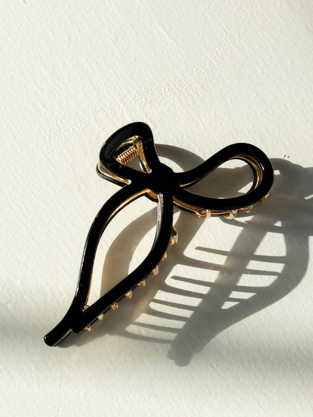 black bow claw clip