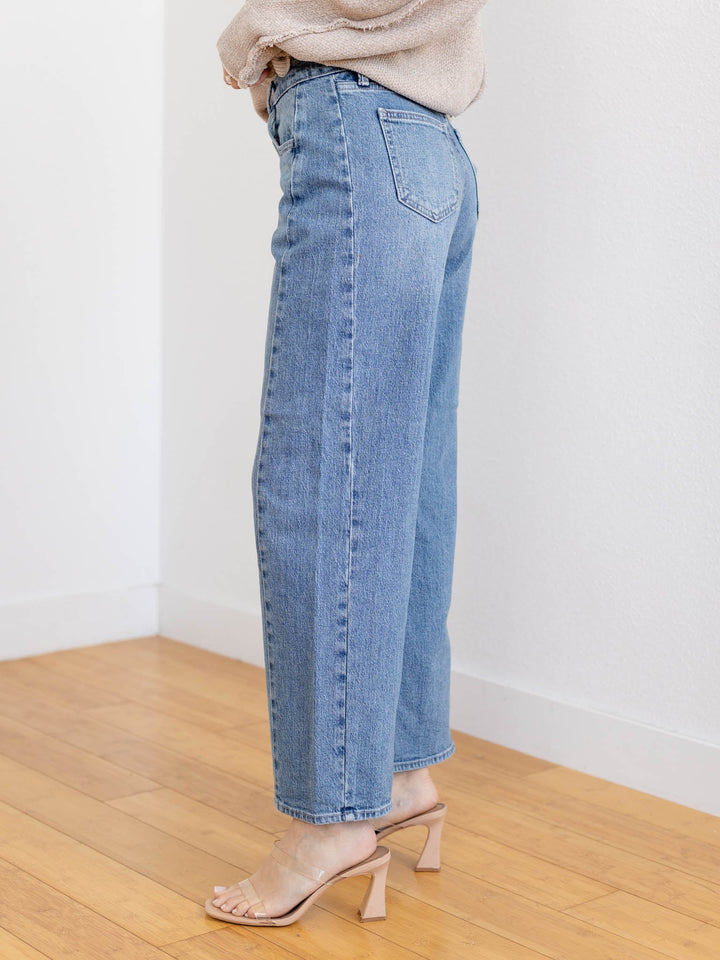 large side inset medium wash denim
