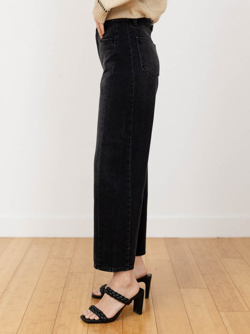 washed black wide leg barrel jean