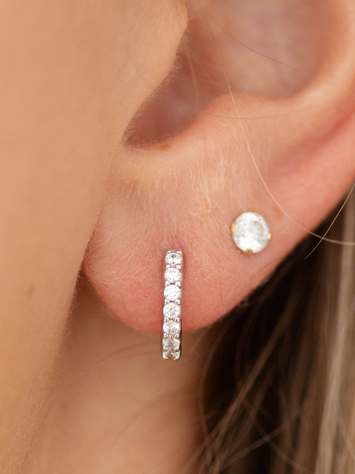 Kendra Scott Addison Crystal HuggiePremium earring