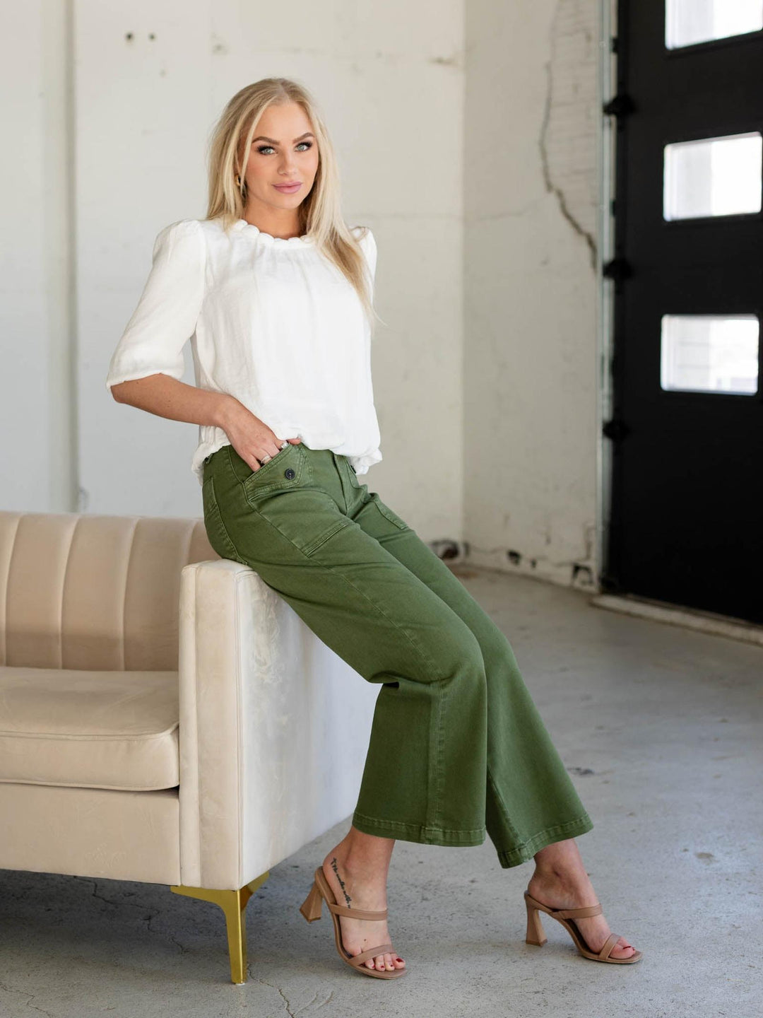 KUT Dill Meg High Rise Button Utility