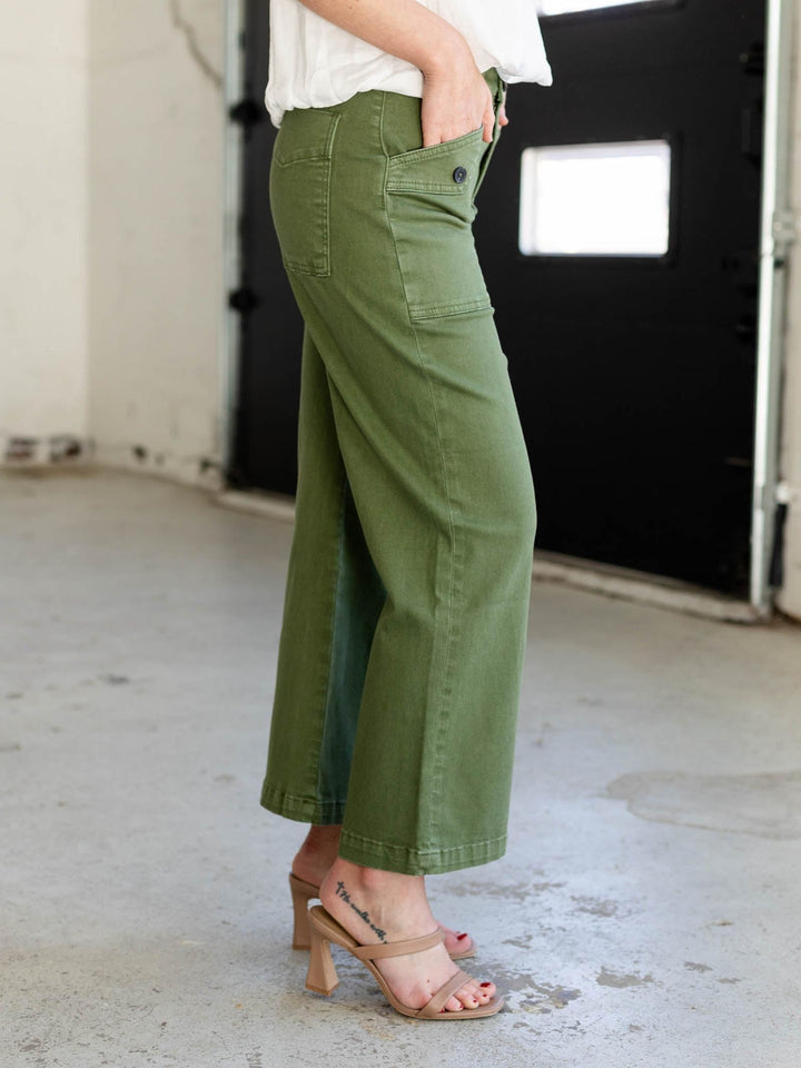 KUT Dill Meg High Rise Button Utility