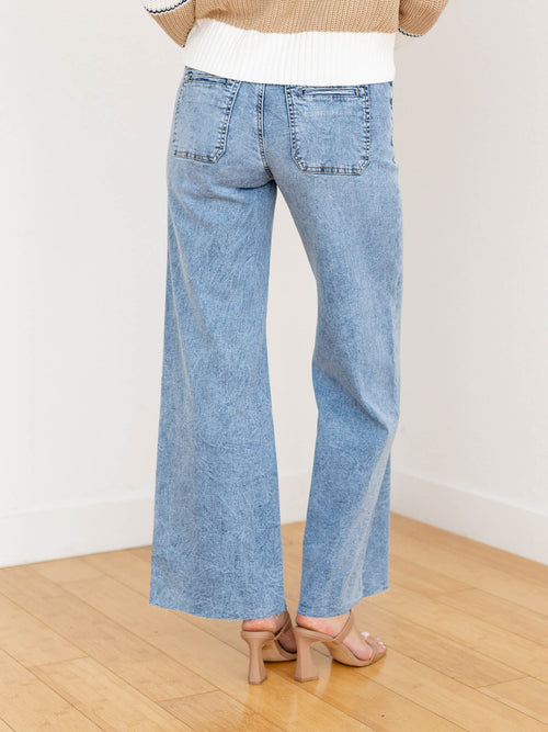 washed front patch pocket wide leg denim