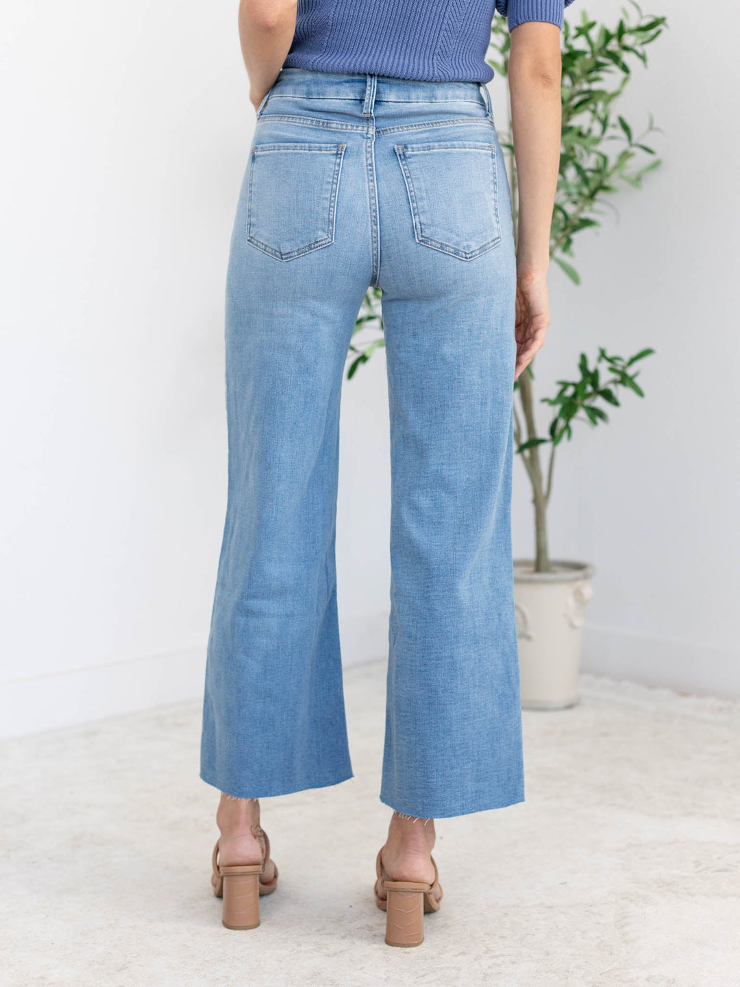 KUT Romantic Meg Fab Ab Wide LegDenim jeans