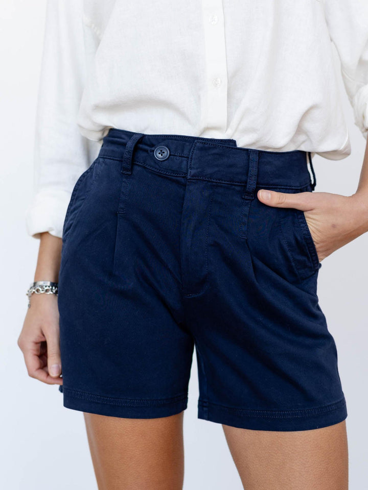 navy blue pleated shorts