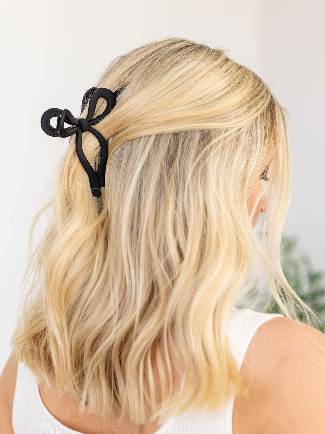 Matte Large Bow Claw ClipHair Accessories