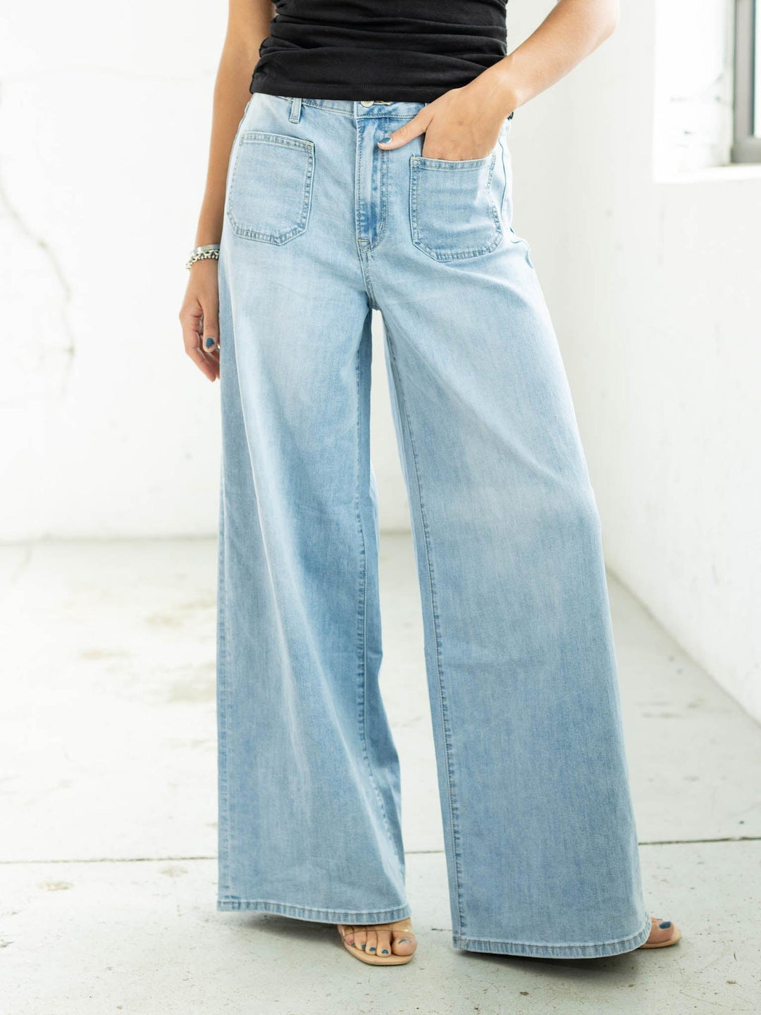 wide leg patch pocket denim