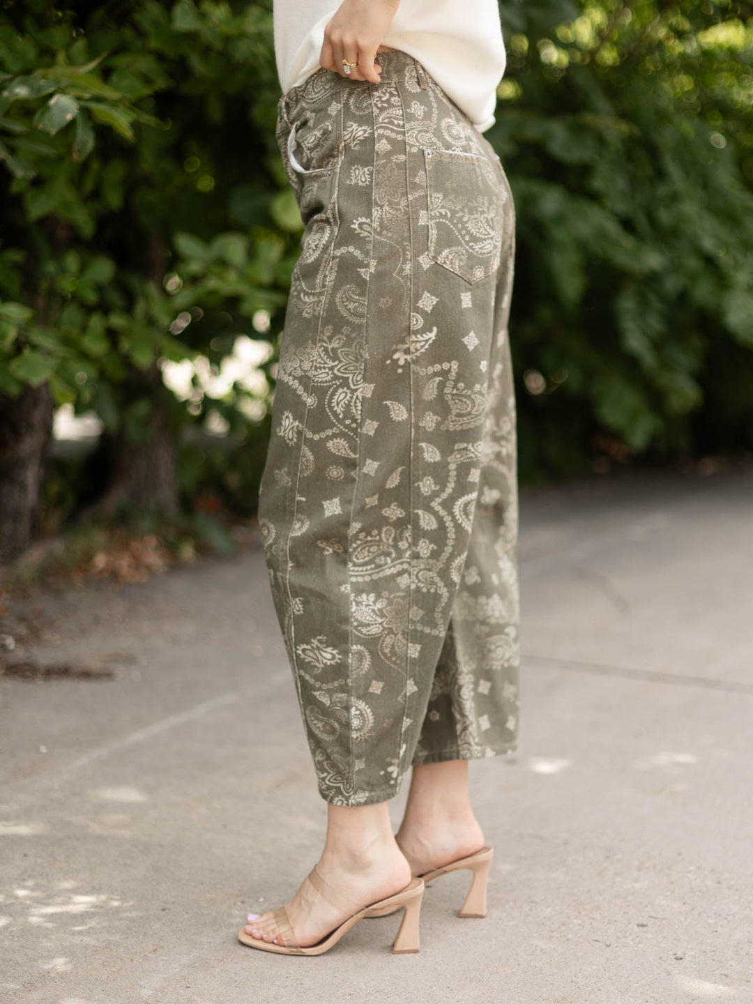 Mineral Washed Paisley Barrel Jean