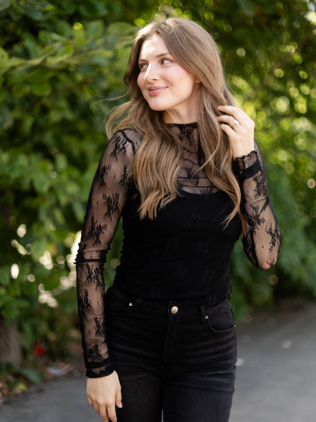 Mock Neck Classic Lace Long Sleeve