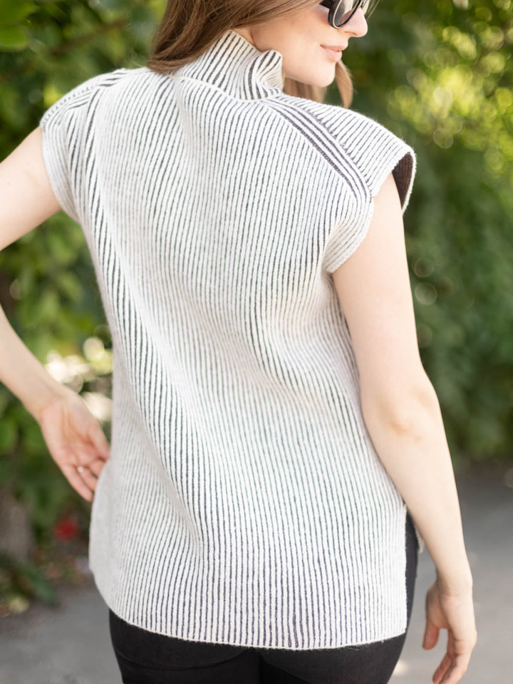 Mock Neck Pullover Style Short Sleeve