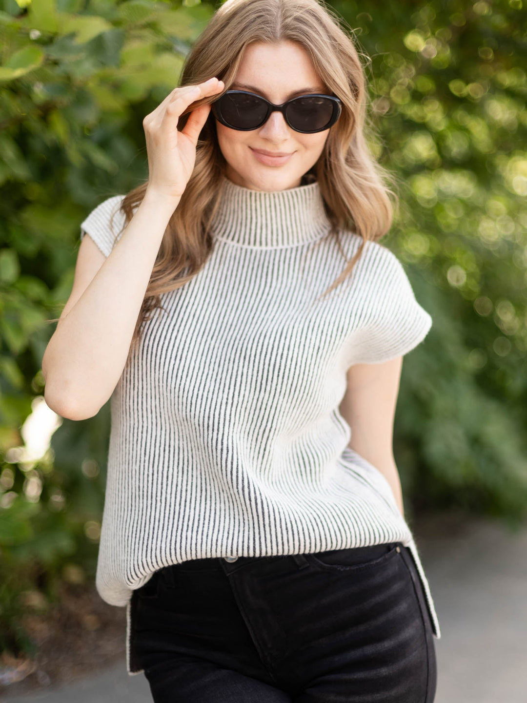Mock Neck Pullover Style Short Sleeve