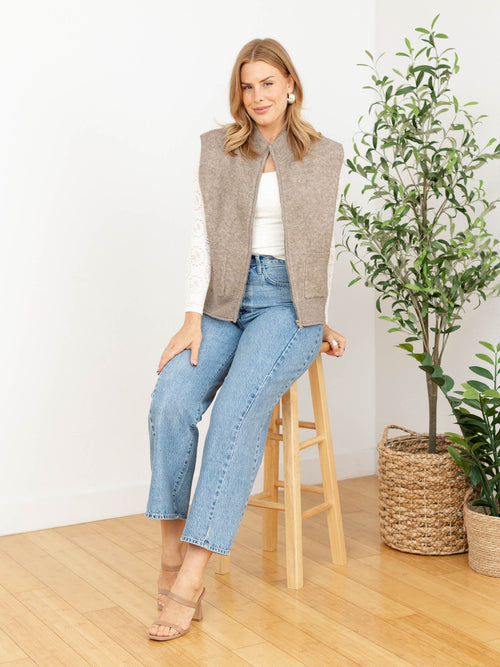 Mock Neck Zipper Closure Sweater Vest