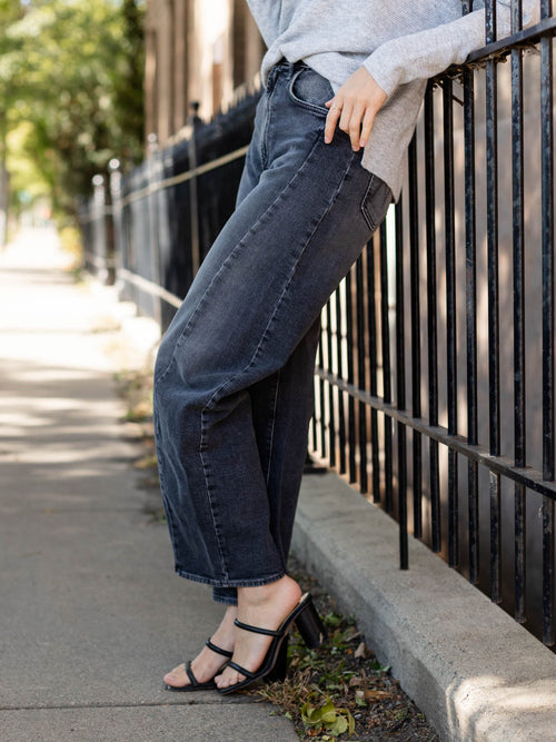 MOTHER Outta Sight The Half Pipe FloodDenim jeans