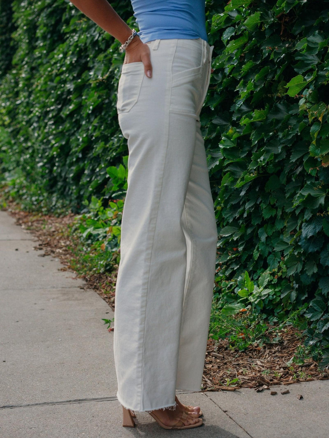 PAIGE Tonal Ecru Anessa 31" Utility Raw Hem Wide Leg Denim