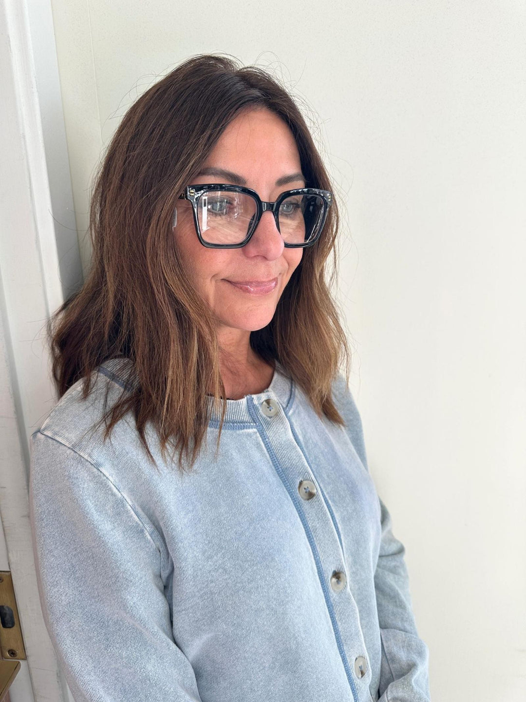 black squared reading glasses
