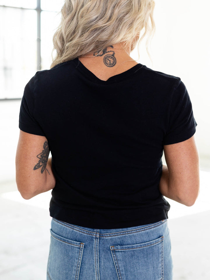 black short sleeve cotton tee