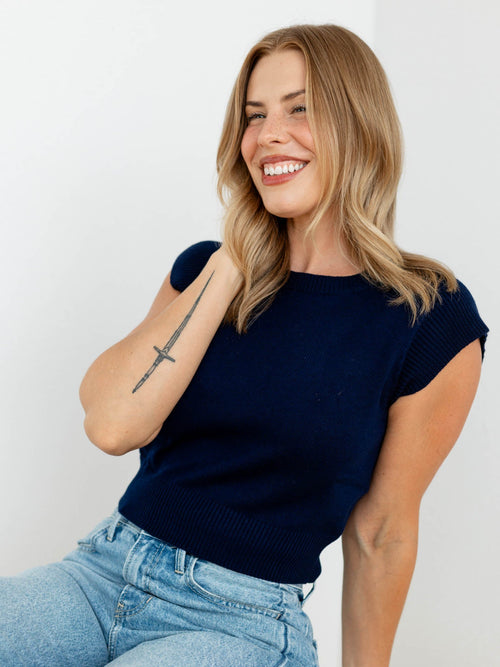 navy blue short boxy top