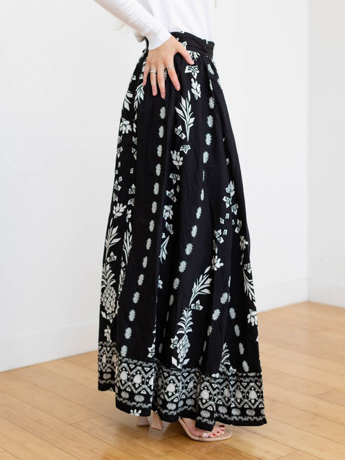 black and white pineapple maxi skirt