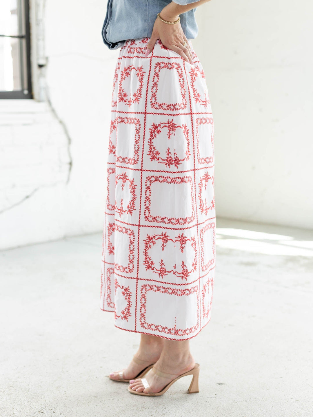patch embroidered skirt
