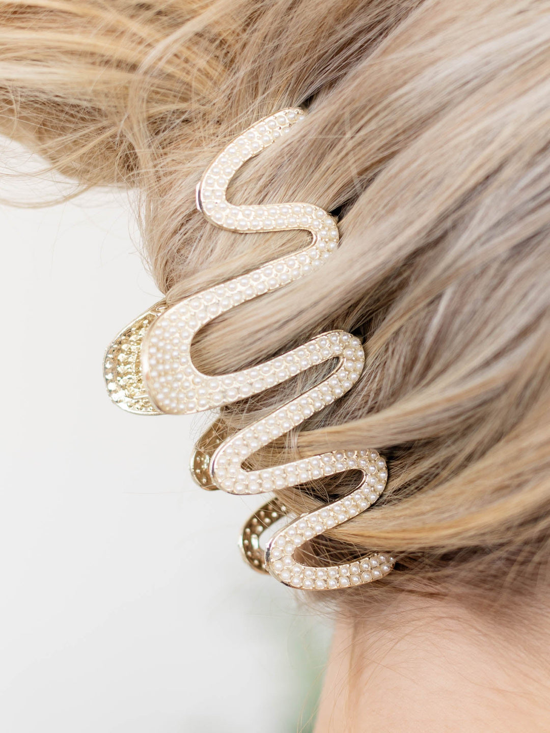 Rhinestone Squiggle Claw ClipHair Accessories