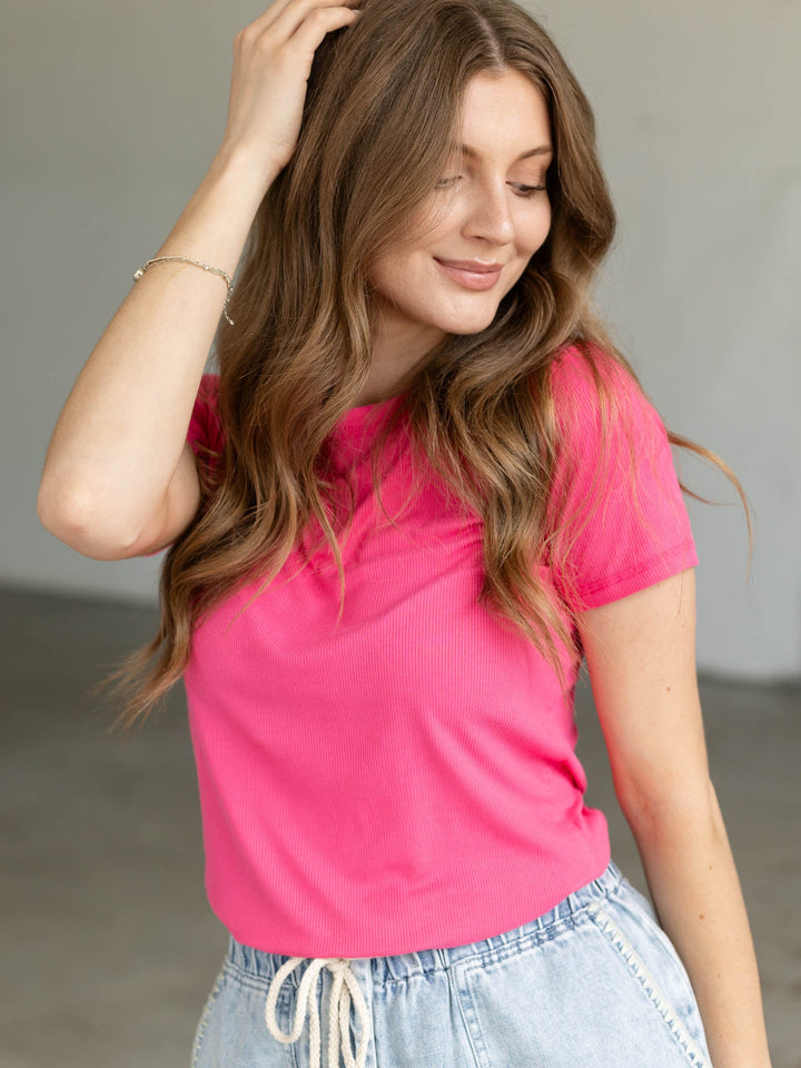 ribbed curved hem tee