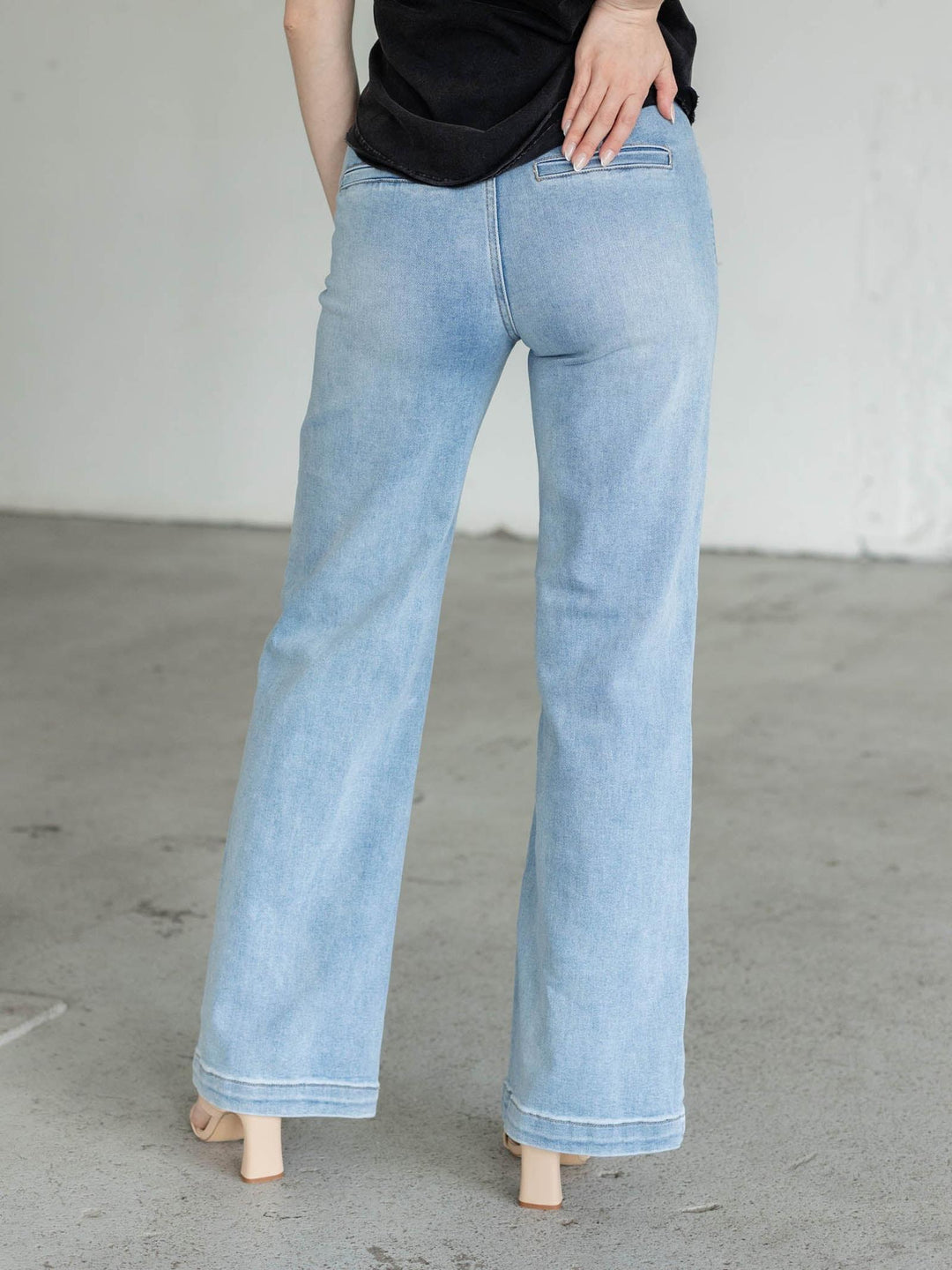 wide leg light wash jeans