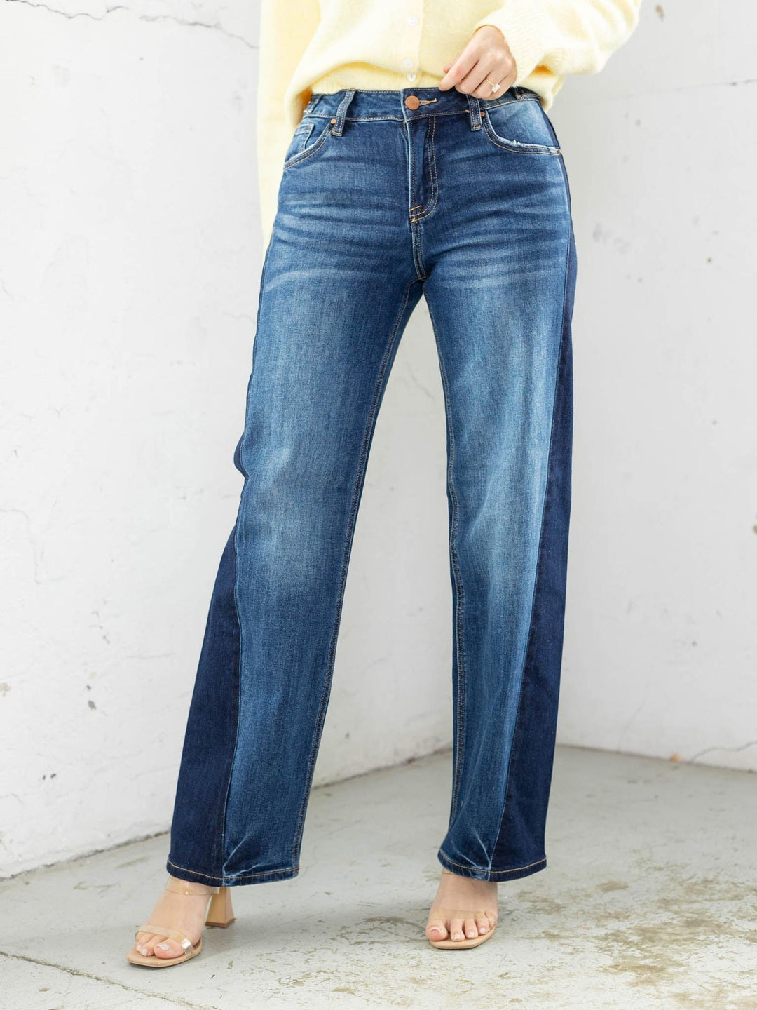 contrast wash straight leg denim