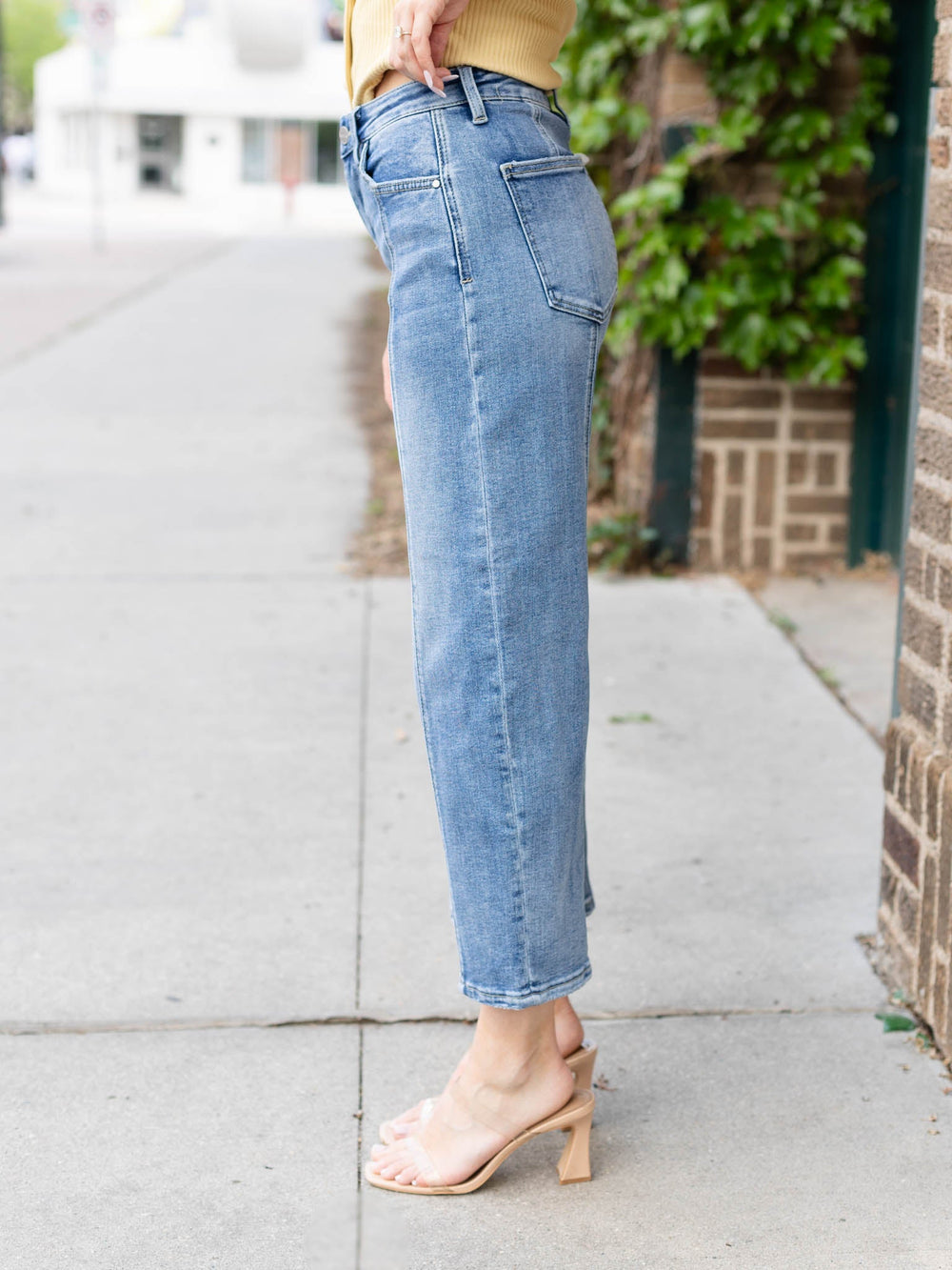 crop seam denim