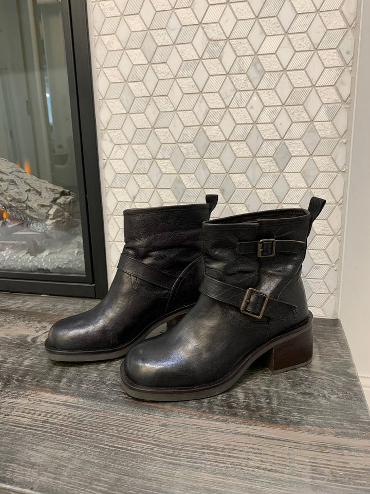 moto style buckle boot