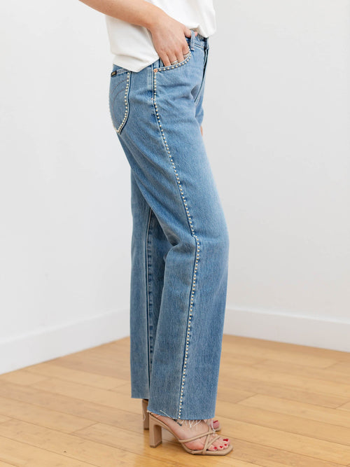 studded side straight medium wash denim