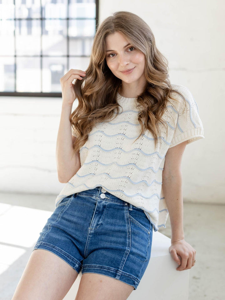Short Sleeve Scallop Striped Pattern Sweater Top