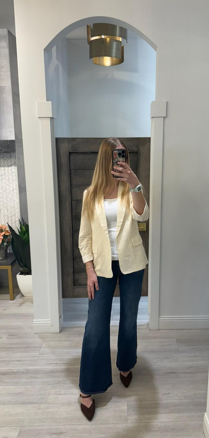 yellow blazer