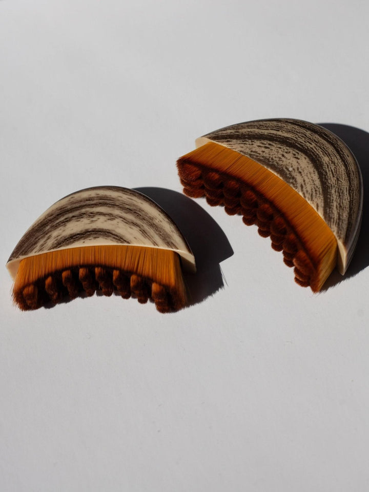 Small Lymphatic Contour Face Massage Brush