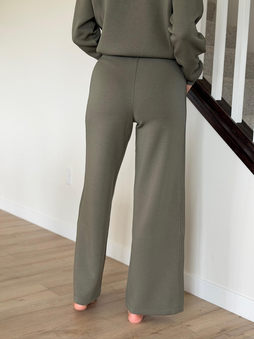 SPANX AirEssentials Pintuck Wide Leg Pant