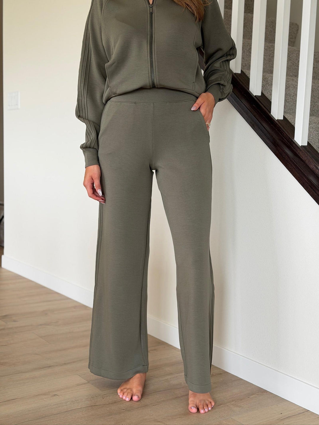 SPANX AirEssentials Pintuck Wide Leg Pant