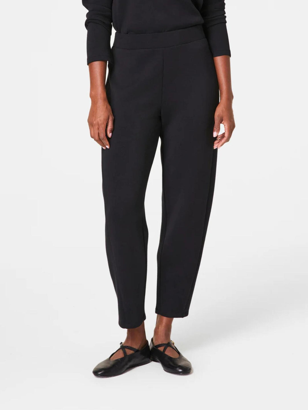 black tapered barrel leg sweatpants