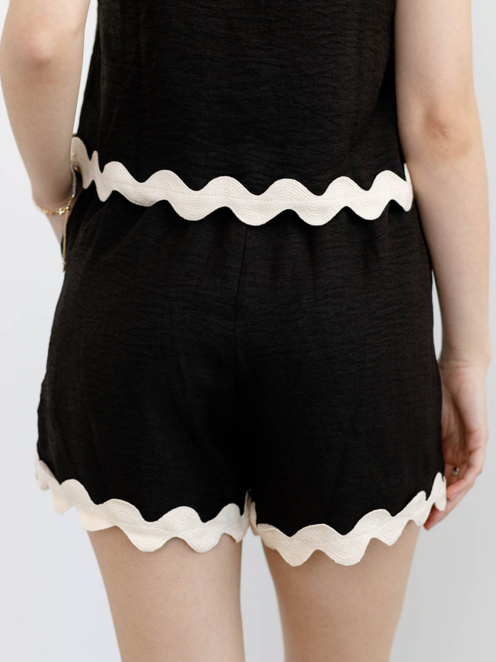 Squiggle Hem ShortNon-Denim Shorts/Skirts