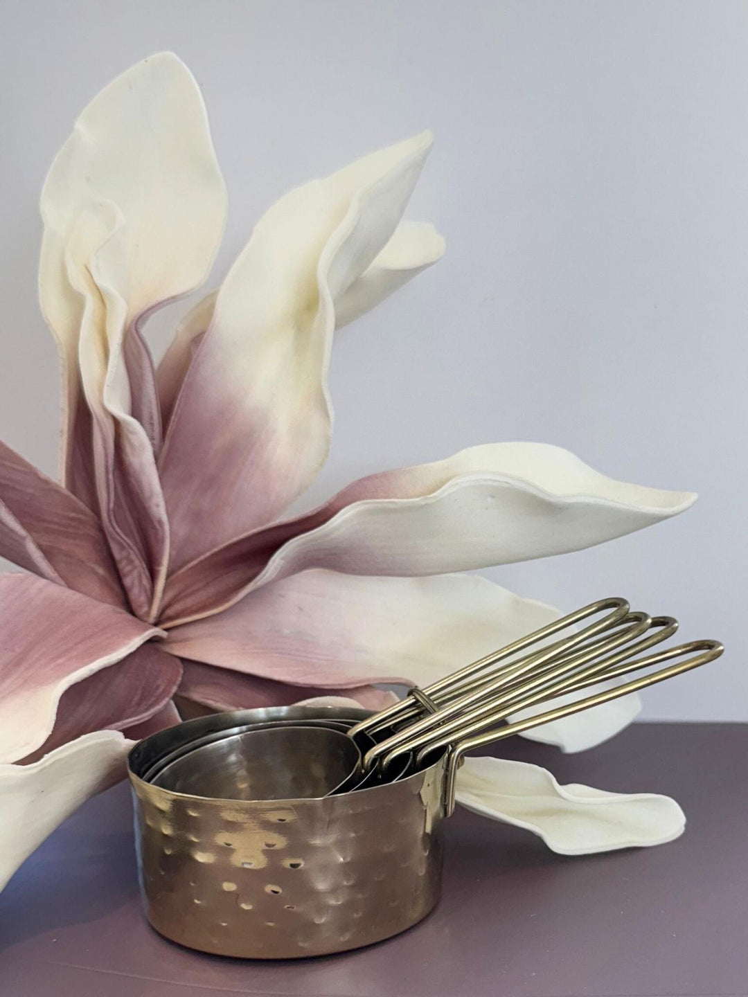 gold measuring cups