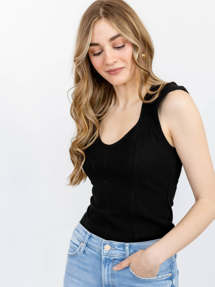 Sweetheart Neck Ribbed TopKnit tops