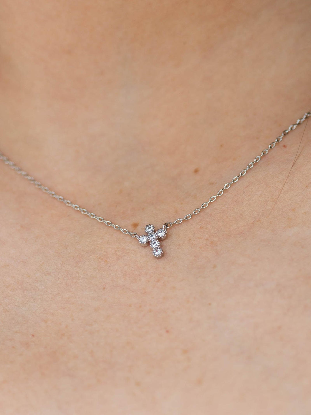dainty necklace