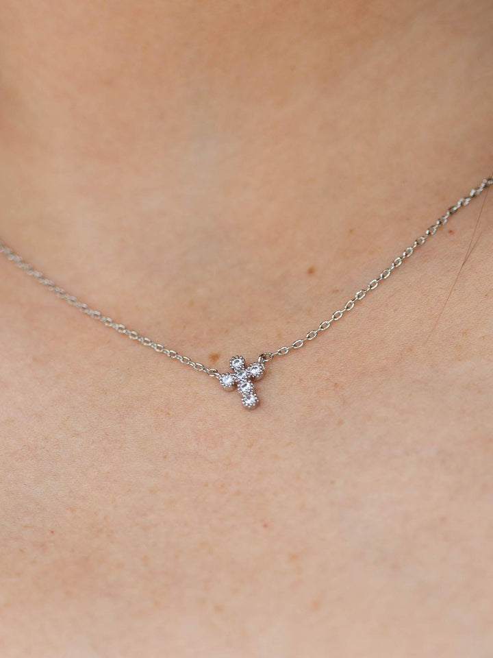 dainty necklace