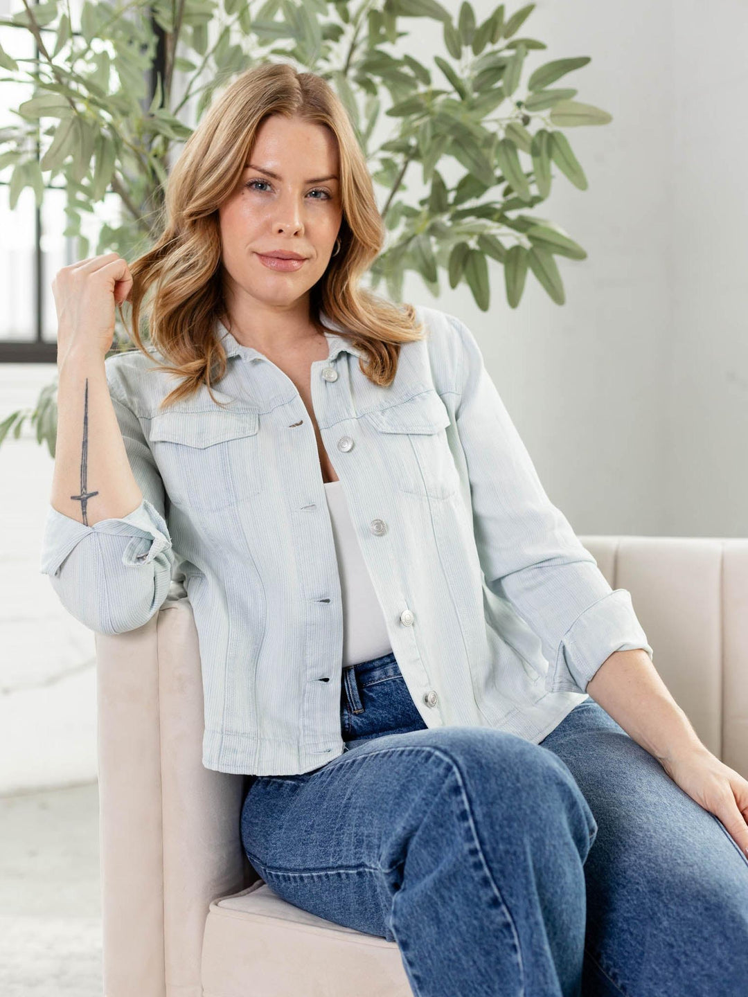 light washed pattern denim jacket