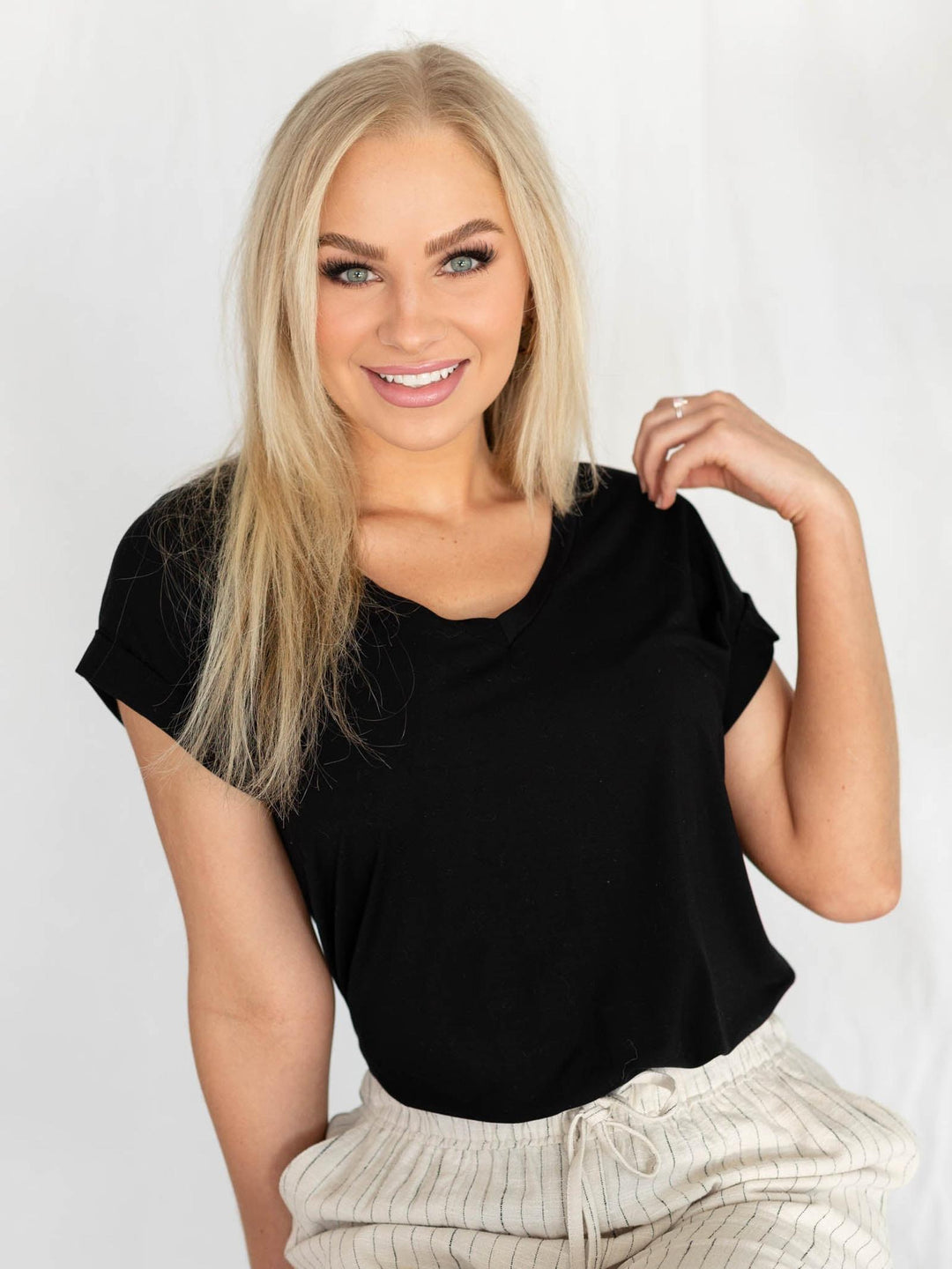 basic rolled short sleeve top