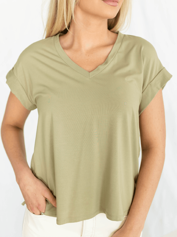 short rolled sleeve basic tshirt