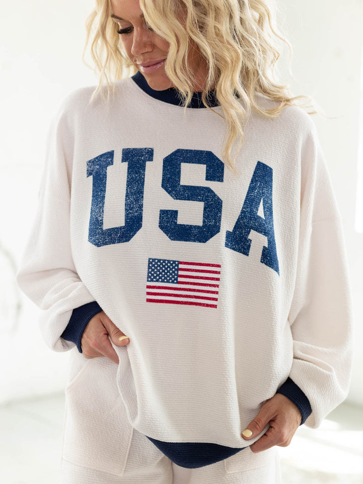 USA Round Neck Cloudy Knit Top