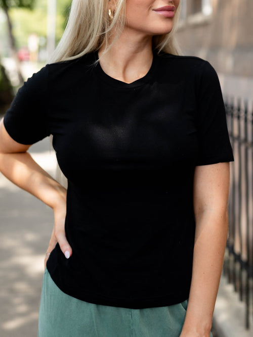 fitted short black tee