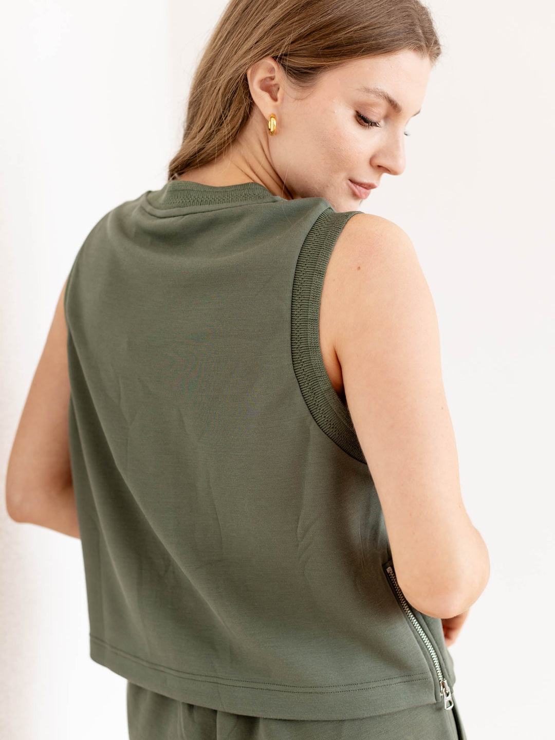 side zip marled short tank top